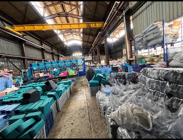 1,850M² WAREHOUSE TO LET IN CHLOORKOP